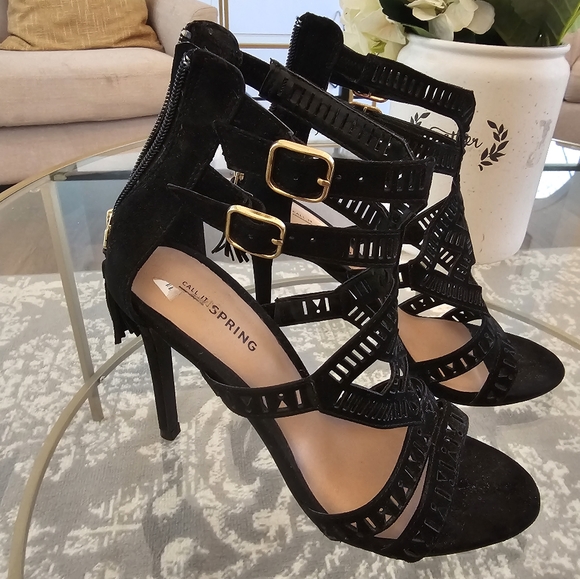 Call it Spring beautiful 👠 - Picture 6 of 12